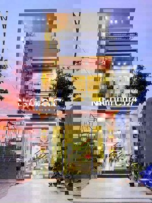 Nhà 2 lầu nội thất xịn xò kdc Hồng Loan, Cái Răng