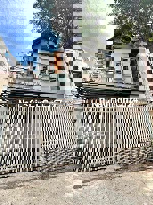 Nhà 1 Lầu 60m2, Hẻm 6M Thông, Kế bên Công Viên, Dân Cư Ở kín, Dân Trí