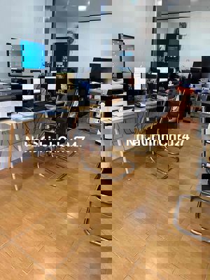 Bán căn hộ siêu thoáng má giá rẻ