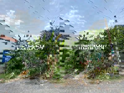 Chính chủ bán gấp, 260m2 Đất Củ Chi có sổ đỏ,cách ngã 4 Tân Quy 500mét