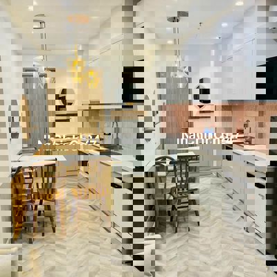 (LÔ GÓC)CC Vinhomes smart City 65m 2PN+ 2vs tầng trung view CV tặng NT