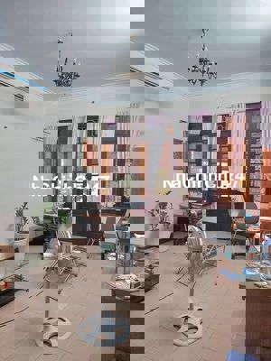 Bán nhà 33m2 phố Trường Chinh, mặt ngõ thông, kinh doanh, 10 tỷ