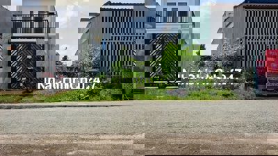 Chính chủ gửi bán 149m2 Thổ Cư Đất, Tân Phú Trung giá 600 Triệu có SHR