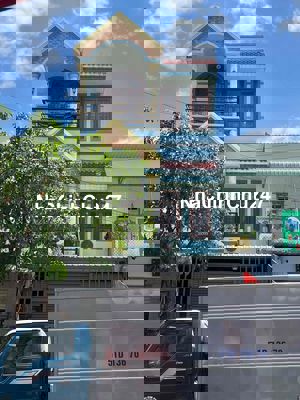 nhà khu dân cư visip 1 150m2