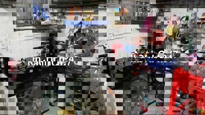 Cần bán gấp nhà hẻm phú định quận 8