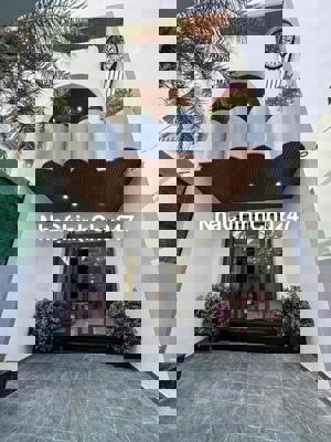 Ngay vòng xoay Định Hoà