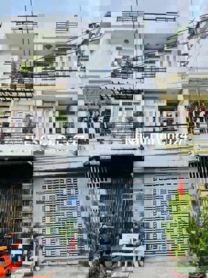 Nhà chính chủ Gò Vấp, đường ôtô 8m thông, 4 tầng, 4,2m x 16m, sổ đẹp.