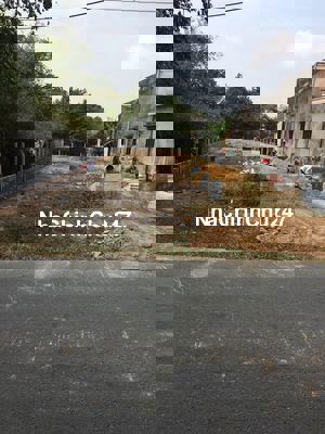 Chính chủ bán Lô đất thổ cư đẹp 2 MẶT TIỀN tiện đầu tư, giá tốt