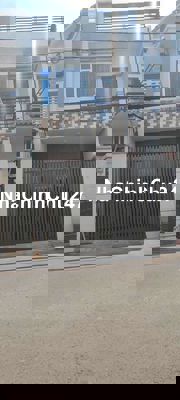 Chính chủ bán nhà 2 tầng mới hẻm 6m gần ngã tư Thủ Đức