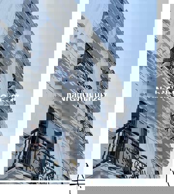 4,25 tỷ nhà Văn Minh-Di Trạch-36m2-5 tầng-oto đỗ cổng