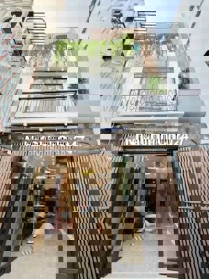 Kẹt tiền bán gấp nhà sổ riêng1ty2 Bình Chánh