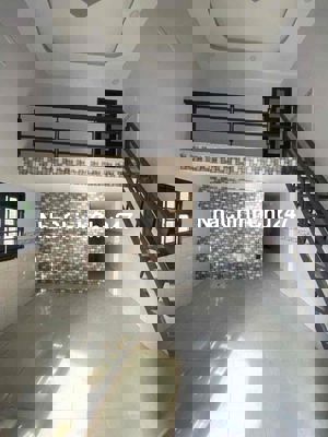 nhà 2 phòng ngủ 2tolet kẹt tiền cần bán