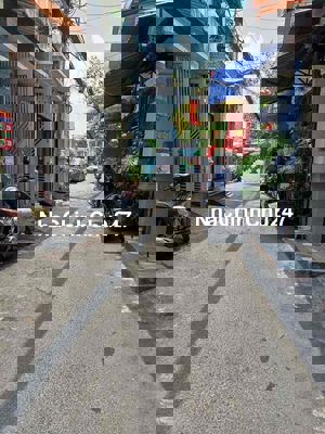 bán nhà hẻm thông xe hơi. sổ đẹp vị trí kinh doanh