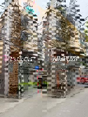 CẦN BÁN NHÀ CỔ LINH LONG BIÊN HÀ NỘI.