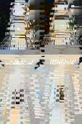 Nhà ký gửi giá tốt Tám Danh P4 Q8 DT: 42m2 Giá: 3tỷ330tr