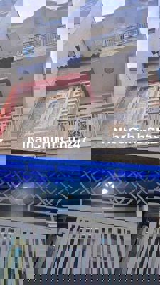 BAN NHA NGAY CHỢ HT