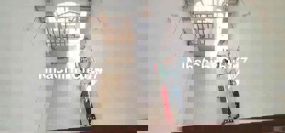 BÁN NHÀ 1 TRỆT 1 LẦU ĐƯỜNG NHỰA GẦN BIỂN TP PHAN THIẾT GIÁ RẺ