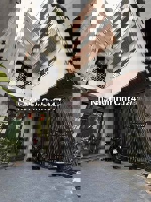 BÁN 01 CĂN CHỢ THẠCH BÀN-NGÃ TƯ CỔ LINH 50M 5T THANG MÁY-8,3 TỶ CTL