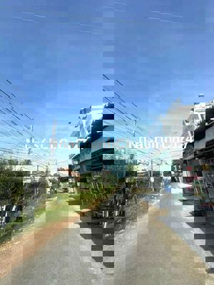 Bán Nhà 1 Trệt 1 Lầu Ngay Ngã 3 Tân Kim Cách Lộ Nhựa 20m Giá chỉ 1t180