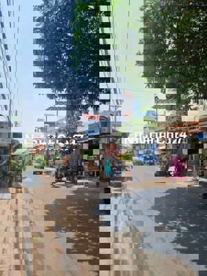 GẤP !! Nhà 141m2 - 6.78TỶ - HXH thông ra Bến Metro Suối Tiên