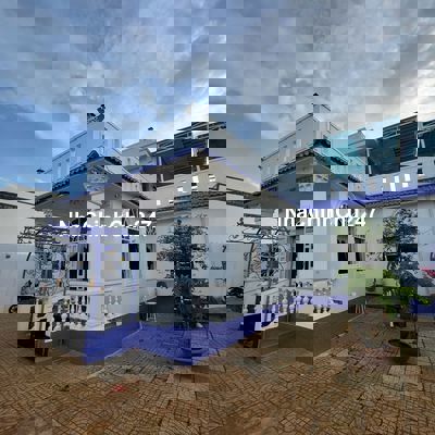 Bán căn biệt thự nhà vườn Thị Trấn Phước Hải - view siêu đẹp