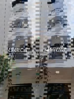 Chính chủ bán nhà 97/33 Tân Qúy, nhà đẹp mới xây 4.5x9 trệt lửng 3 lầu