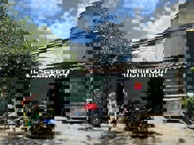 nhà mặt tiền 8m cần bán GẤP chính chủ