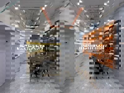 nhà ngay etown 2 cộng hoà rẻ nhất khu 68 m2 5 tầng hẻm oto