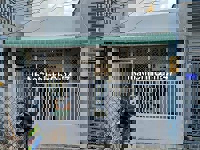 Nhà cấp 4 55m² đường Bà Triệu, Giá 1tỷ7. Gần chợ Hóc Môn.Sổ hồng riêng