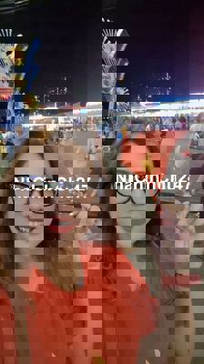 Bán Nhà Nát Tiện Xây Mới 4x8 Khu Xây Được 4 Tầng gần Cầu Chà Và Quận 5