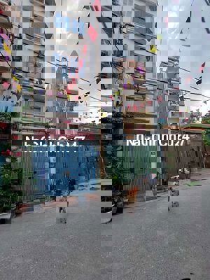 CHÍNH CHỦ GỬI BÁN – NHÀ DÂN TỰ XÂY – Ô TÔ TRÁNH – Ô TÔ NGỦ TRONG NHÀ