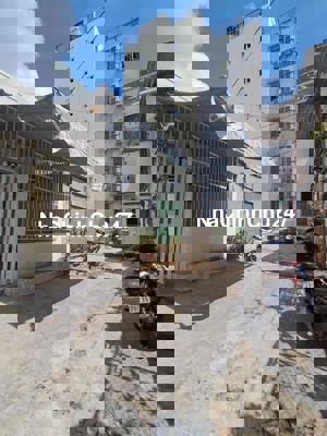 nhà cấp 4, sổ sẵn, Làng đại học khu A. 95m2