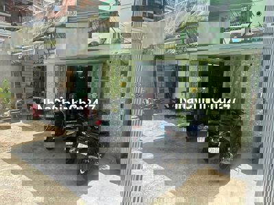 Chính chủ cần vốn bán gấp nhà Gò Dầu 8mx20m, cấp 4