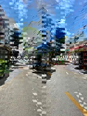 NHÀ BÁN CHÍNH CHỦ 44m giá 4 tỷ180 đường lê văn quới bình tân