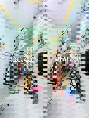 Bán Nhà Quận 6, Đường Hậu Giang, Nhà Đúc BTCT, 2PN, HXH, SHR 9 Chủ