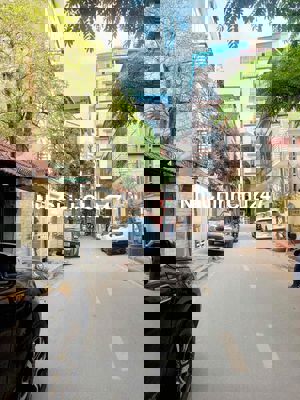 PHỐ VÍP TÔ HIỆU CÁCH ÔTÔ 3m DÂN TRÍ CAO NHÀ MỚI TINH Ở NGAY 43m*5T 9tỷ