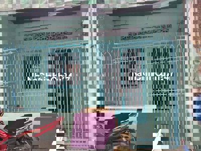 BÁN NHÀ HT 45 Q12 , NHÀ CẤP BỐN DT :4* 10  HXH