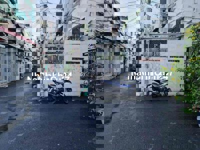 2,3tỷ! Bán nhà 2 tầng Nơ Trang Long, P11. Ngay Lê Quang Định, Gia Định