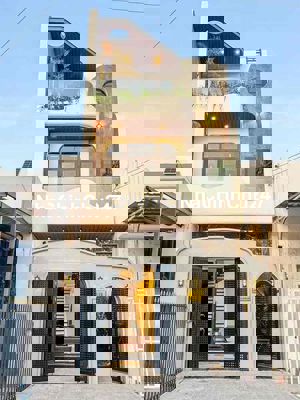 NHÀ MỚI HIỆN ĐẠI D14 KDC HỒNG LOAN GẦN BỆNH VIỆN NAM CẦN THƠ