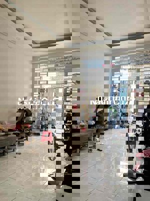 Nhà 2 lầu hẻm xe hơi Bùi Tư Toàn 4x18 bán 5.5 tỷ thương lượng