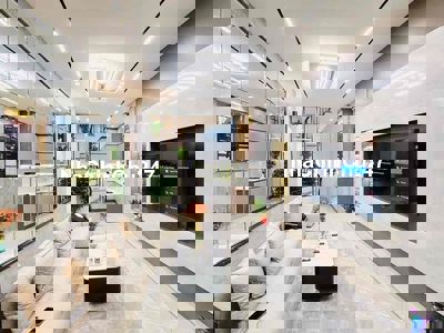 Chính chủ cần bán căn hộ CCMN do chuyển đổi công việc, nhà đẹp,giá rẻ.