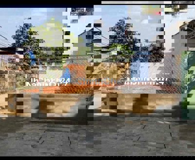 đất mặt tiền xe hơi đường nguyễn thi thứ xây dựng tự do vị trí đẹp