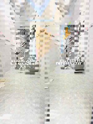 chủ ngộp cần bán gấp nhà bình chánh