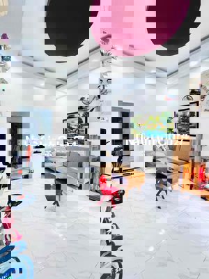 Chủ gửi nhà sổ hồng riêng gần Go Dĩ An