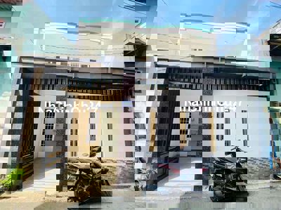 Chủ cần tiền bán gấp căn nhà dt 150m2  1 chệt 3 lầu