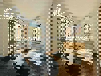 GẦN CHỢ HOÀNG HOA THÁM - CĂN HỘ SIÊU RỘNG BAN CÔNG