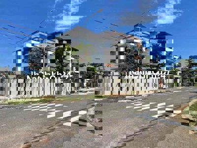 Chính chủ bán nhanh lô mt DT826 kế KCN cầu tràm- sổ riêng-xdtd