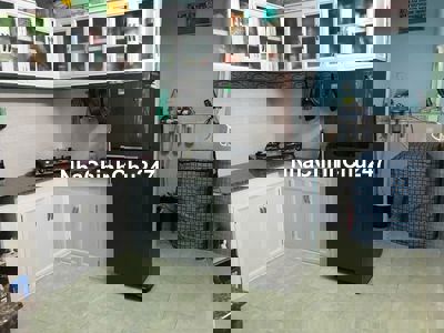 Bán nhà full thổ cư 35m2, hẻm xe hơi một soẹt, giá 1.78 tỷ