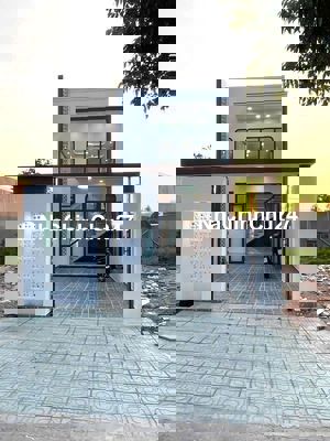 NHÀ MỚI XÂY THIẾT KẾ HIỆN ĐẠI SỔ HỒNG RIÊNG FULL THỔ CƯ 100%