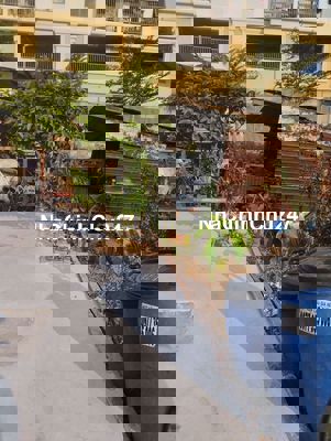 Đất Vĩnh Phú 38. Nở hậu. Gần qlo 13. Trường học. Chợ có đủ